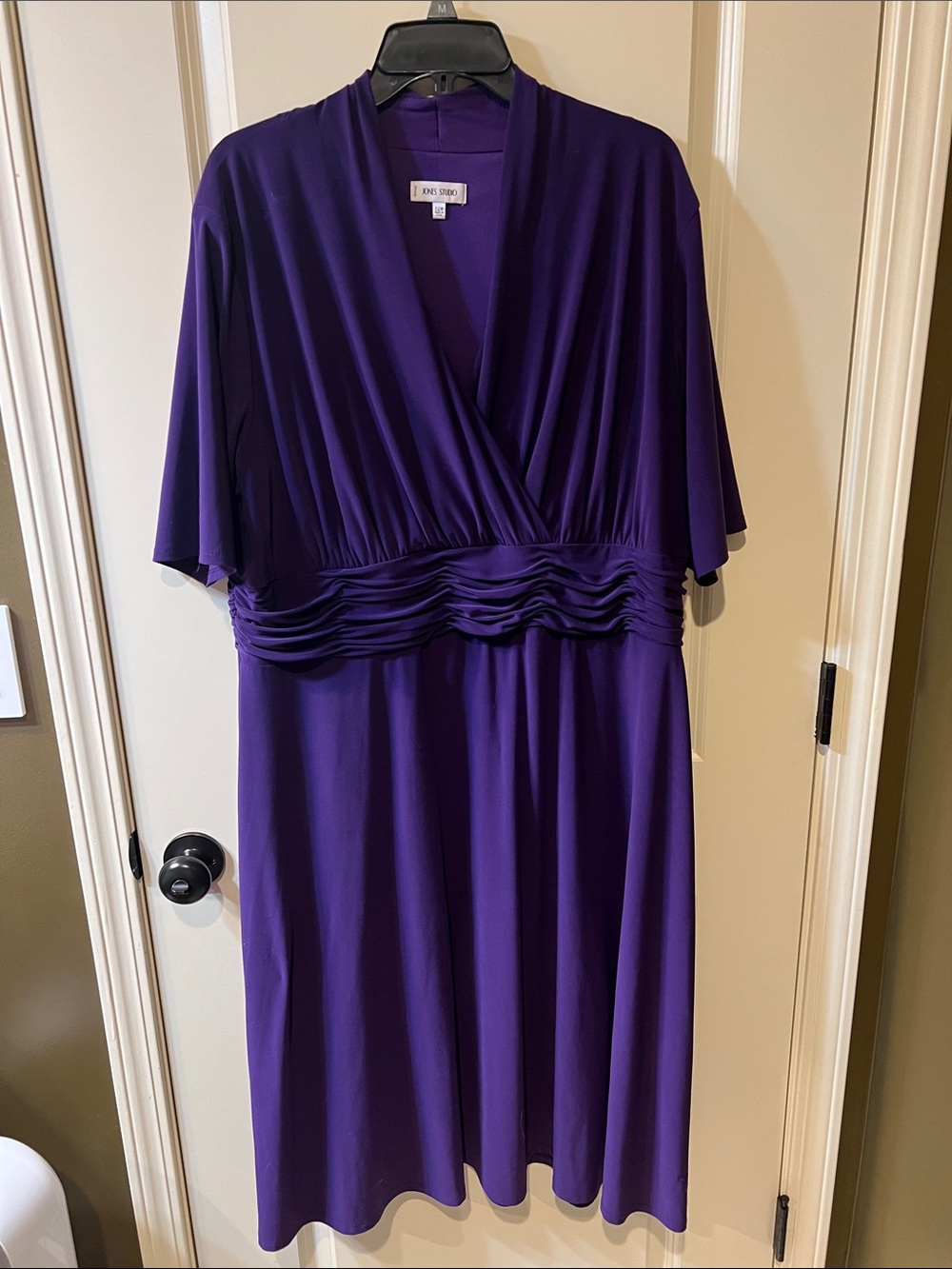 Jones Studio Deep Purple V-Neck Ruched-Waist Midi Dress H151